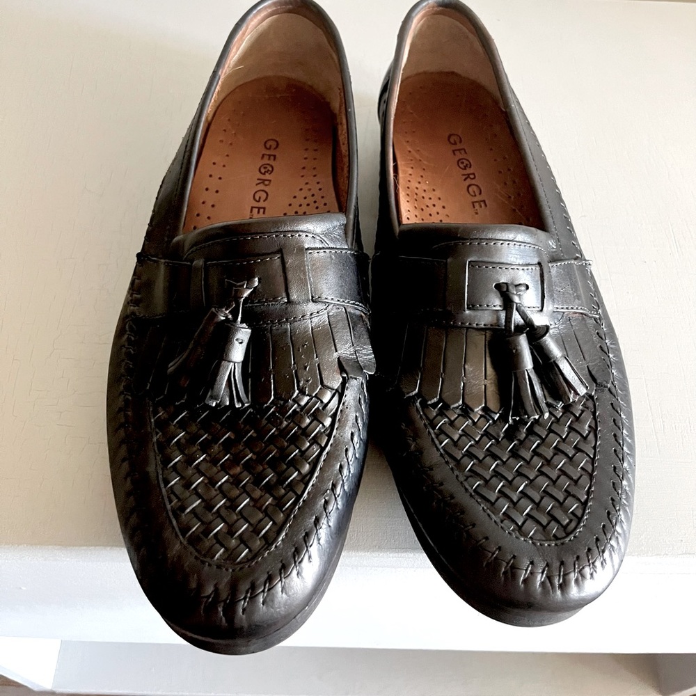 Black men’s loafers